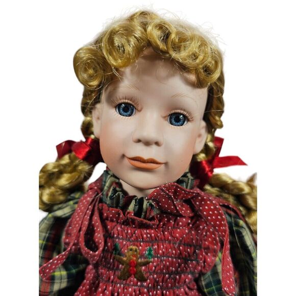 Yesterdays Doll Boyds Collection “Joy” Preowned 545/12,000 Piece With Stand - Picture 2 of 10